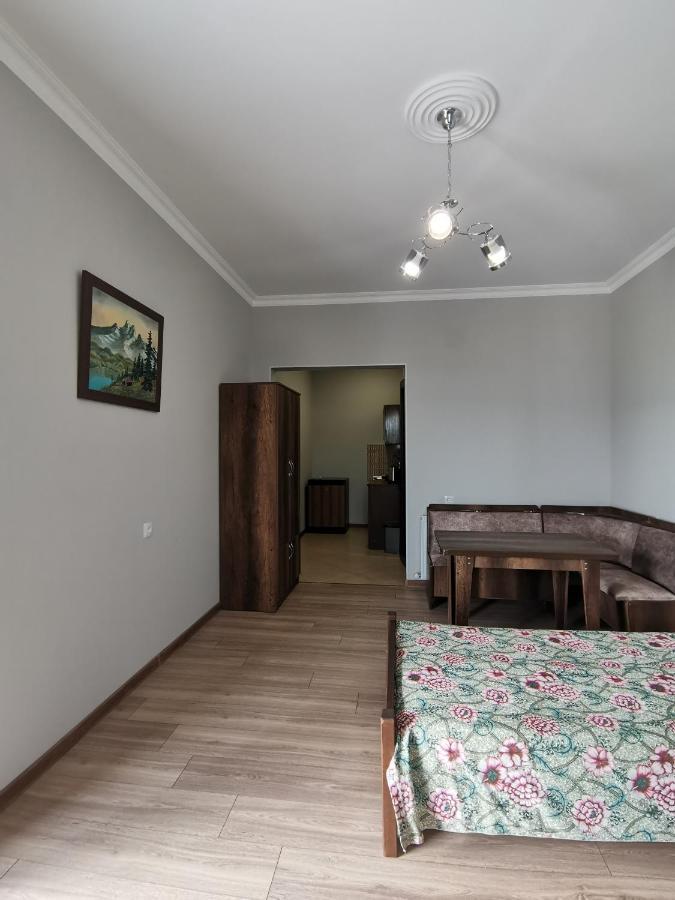 Guest House Eden Tbilisi Eksteriør billede