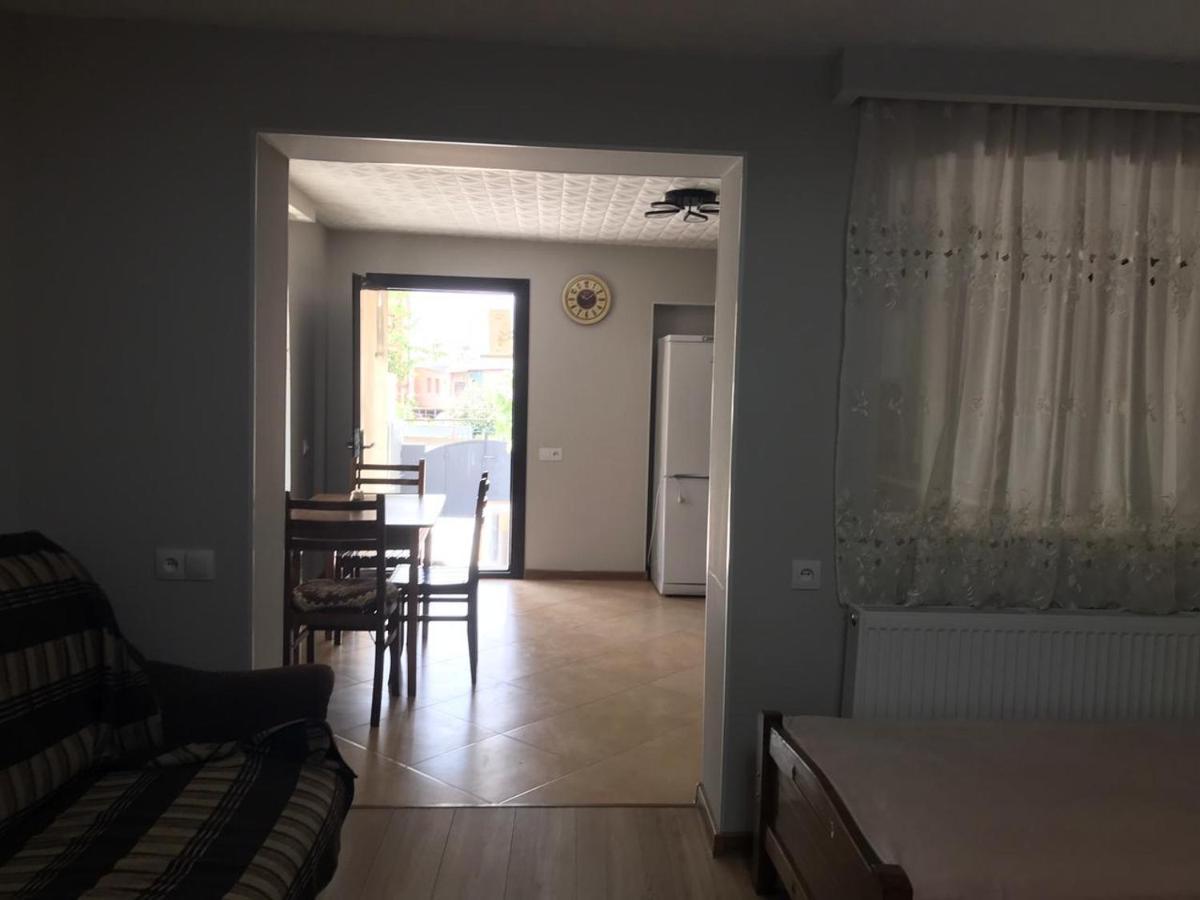 Guest House Eden Tbilisi Eksteriør billede